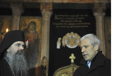 Tadić u manastiru Dečani Tadić u manastiru Dečani