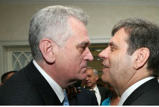 SNS:Nikolić želi put u EU SNS:Nikolić želi put u EU