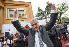 Nikolić predlaže protest Nikolić predlaže protest